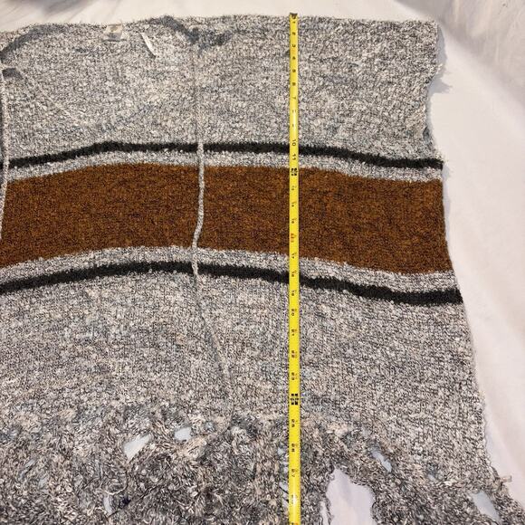 Free People Striped Fringe Juno Boucle Boho Poncho Western Sweater ONE SIZE - Picture 11 of 11